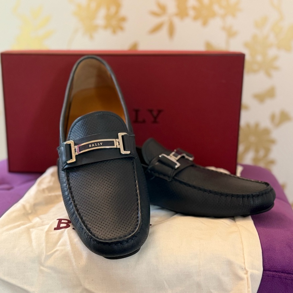 Bally Dark Blue Leather Men's Loafers with Metal Detail - Like New